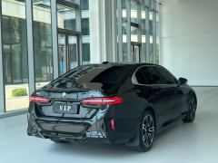 BMW 5 Series 530Li Luxury M Sport Package - фото 6