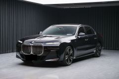 BMW 7 Series 735Li M Sport Package - ფოტო 1