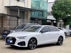 Audi A4L 200 Million Units Joyful Edition 40 TFSI Luxury Dynamic - ფოტო 1