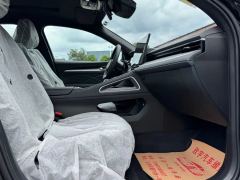 Geely Emgrand Up 1.5L CVT Luxury - ფოტო 9