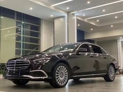 Mercedes-Benz E Class E-Class Facelift E 300 L Luxury - ფოტო 1