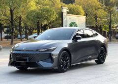 Changan UNI-V 1.5T Premium - ფოტო 1