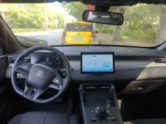 BYD Qin PLUS DM-i Smart Driving Edition 1.5L 55km Leading Edition - ფოტო 10