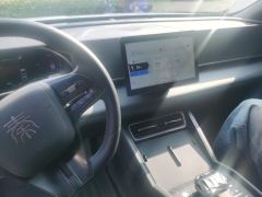 BYD Qin L DM-i 1.5L 80km Leading Edition - ფოტო 9