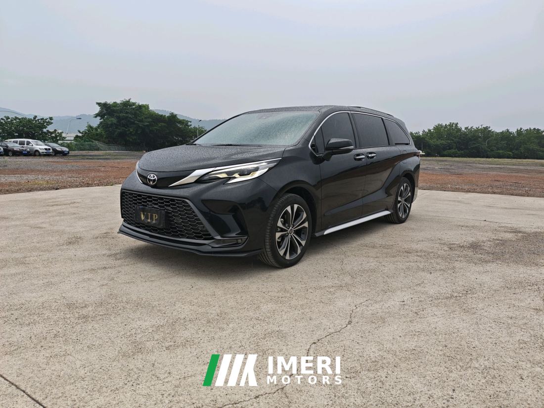 Toyota Gravia Dual-Engine 2.5L RWD Comfort Edition - автомобиль из Китая