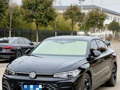 Volkswagen Passat Distinguished Edition 380TSI Longteng Edition - photo 2