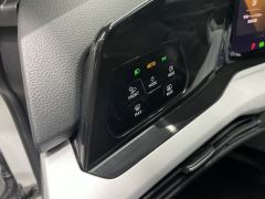 Volkswagen Golf 200TSI DCT - ფოტო 14