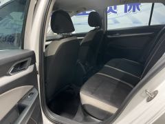 Volkswagen Golf 200TSI DCT - ფოტო 6