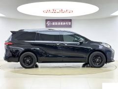 Toyota Sienna Dual-Engine 2.5L Comfort Edition - ფოტო 11
