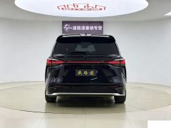 Toyota Sienna Dual-Engine 2.5L Comfort Edition - ფოტო 8