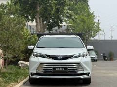 Toyota Sienna 2.5L Hybrid Platinum Edition - ფოტო 10