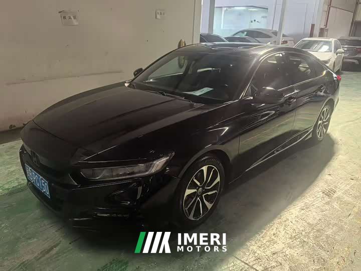 Honda Civic 240TURBO CVT Sport Control Edition