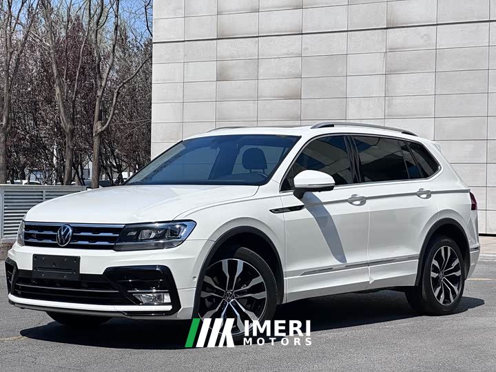 Volkswagen Tiguan L 330TSI Automatic FWD R-Line Premium Edition