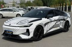 Changan UNI-V 1.5T Premium - фото 1