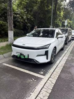 Geely Galaxy L6 1.5T 125km MAX - photo 1