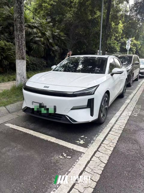2023 Geely Galaxy L6 1.5T 125km MAX - автомобиль из Китая