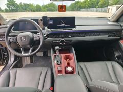 Honda Accord Sport Series 260TURBO Luxury Edition - ფოტო 6
