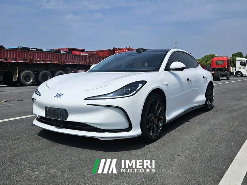 IM Motors Zhiji L6 710km MaxLong Range Edition - автомобиль из Китая