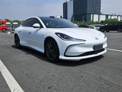 IM Motors Zhiji L6 710km MaxLong Range Edition - фото 2