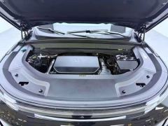 Li Auto L6 Max - ფოტო 16