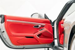 Porsche 718 Boxster 2.0T - ფოტო 18