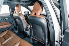 Volvo XC60 B5 AWD Inscription Luxury Edition - photo 19