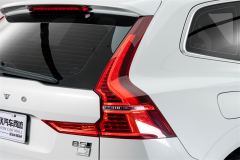 Volvo XC60 B5 AWD Inscription Luxury Edition - photo 8