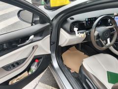BYD Qin PLUS DM-i Honor Edition 1.5L 55km Leading Edition - фото 17