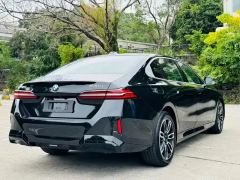 BMW 5 Series 530Li Premier Luxury Package - ფოტო 10