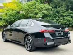 BMW 5 Series 530Li Premier Luxury Package - ფოტო 9