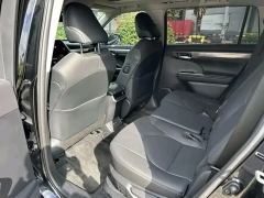 Toyota Highlander Dual-Engine 2.5L 4WD Elite Edition 7-seater - фото 4