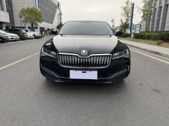 Skoda Superb TSI280 Deluxe Edition - фото 2