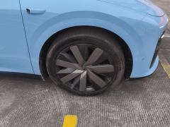 Li Auto i8 Standard Edition - ფოტო 6