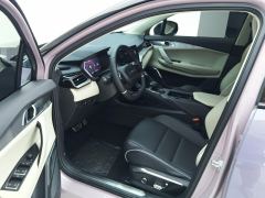 Lynk & Co 06 1.5T Shero Pink Special Edition - ფოტო 14