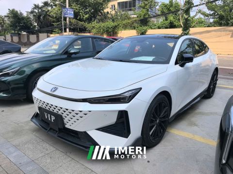 2024 Changan UNI-V 1.5T Premium Sport - автомобиль из Китая
