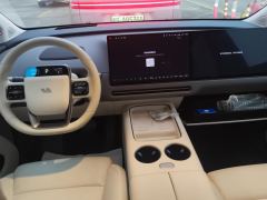 Li Auto i8 Standard Edition - фото 16
