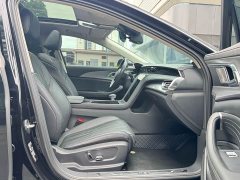 Hongqi H5 2023 2.0T automatic smart connected flag version - ფოტო 11