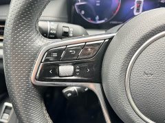 Hongqi H5 2023 2.0T automatic smart connected flag version - ფოტო 16