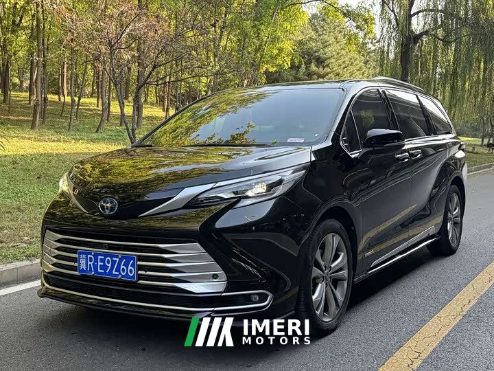Toyota Sienna 2.5L Hybrid Platinum Edition - ავტომობილი ჩინეთიდან