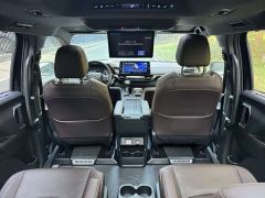 Toyota Sienna 2.5L Hybrid Platinum Edition - ფოტო 10