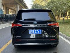 Toyota Sienna 2.5L Hybrid Platinum Edition - ფოტო 5