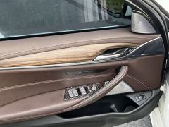 BMW 5 Series 530Li Premier Luxury Package - фото 9