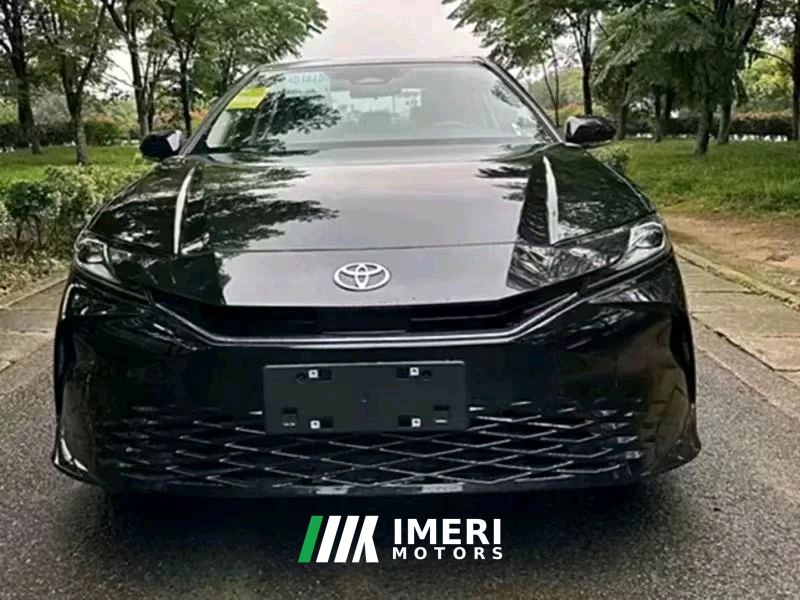 Toyota Camry Dual-Engine 2.0HG Prestige Edition