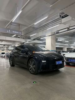Li Auto i6 AWD Edition - photo 3