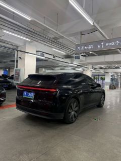 Li Auto i6 AWD Edition - photo 9