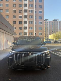 Voyah Dreamer PHEV version 1.5T 236km Ultra-Long Range Prestige Edition 7-seater - фото 1