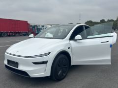 Tesla Model Y L 751km Long Range AWD - photo 1