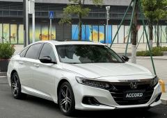 Honda Accord 260TURBO Luxury Edition - фото 3