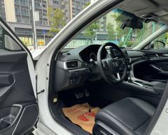Honda Accord 260TURBO Luxury Edition - фото 4