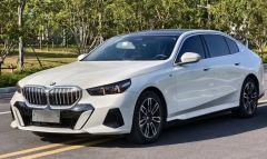 BMW 5 Series 530Li xDrive Luxury Edition - фото 1